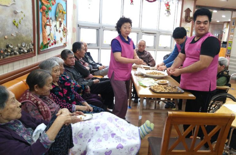 2017년 정월 대보름 부럼까기