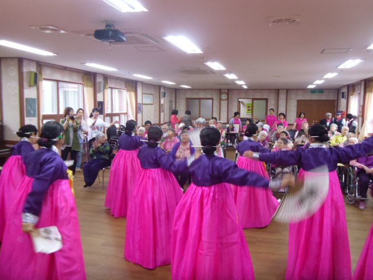 <십장생문화예술단> 찾아가는 음악회